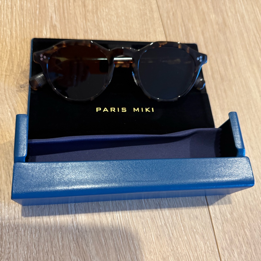 Tortoise Shell Sunglasses - Picture 2 of 4